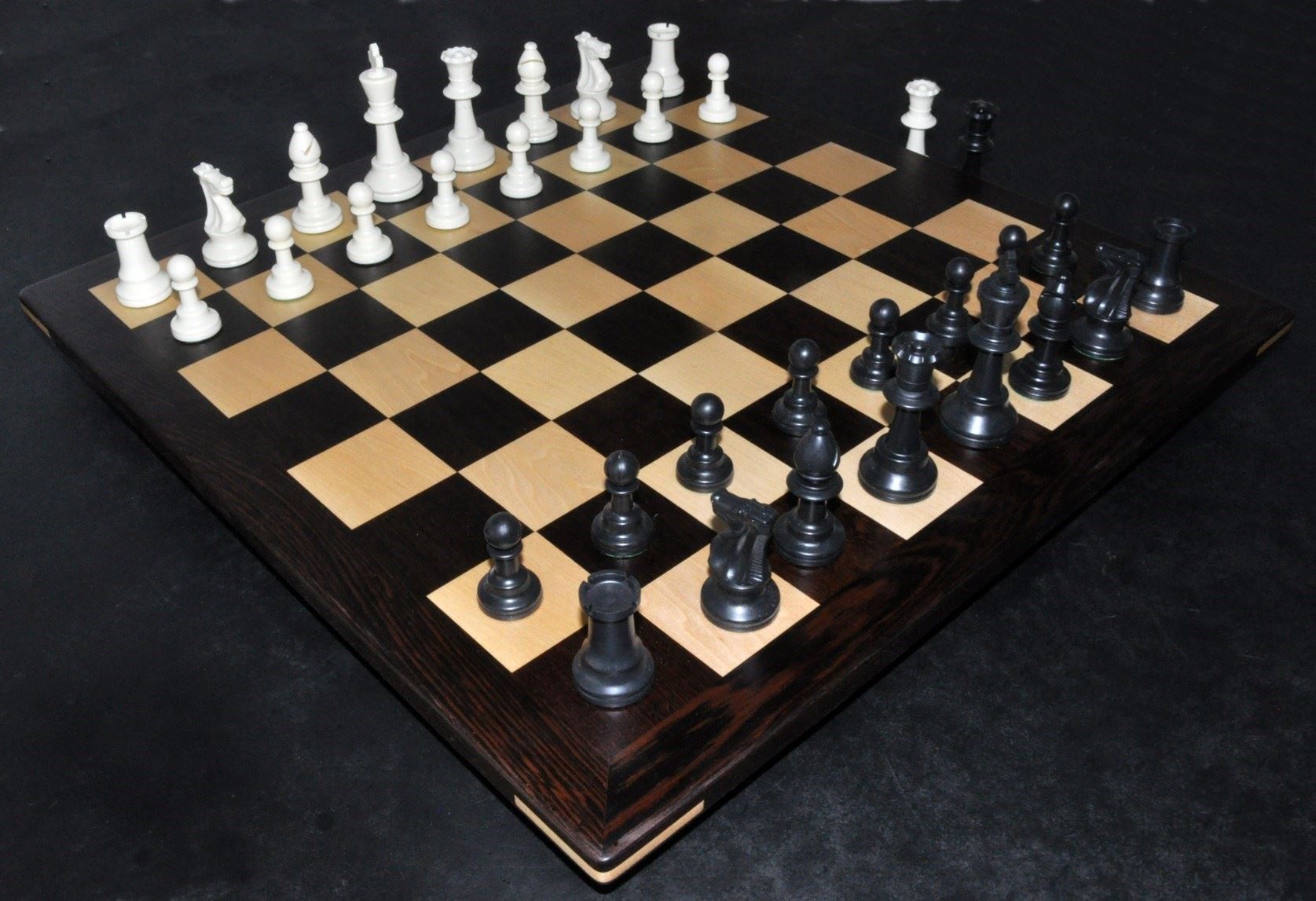 Sweet Hill Wood Chess Boards. Wenge Chess Board with 2¼ inch squares