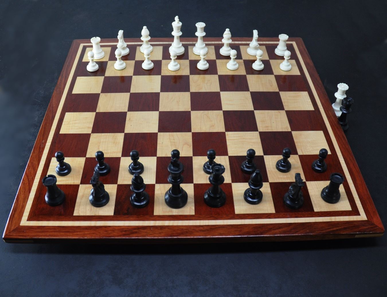 Traditional Hardwood Chess Set - Board and Pieces – Reed Caputo Studio