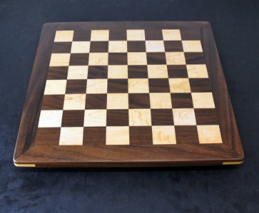 Walnut and Maple Chess board - Analysis size image 1